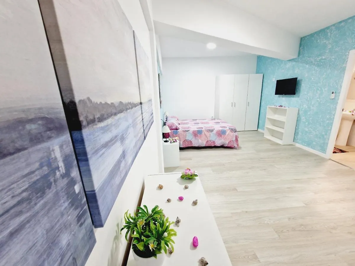 301, Apartamento 2 Bedrooms, Near Playa De Las Americas & Free Wifi 0*, Playa de las Américas Spanien