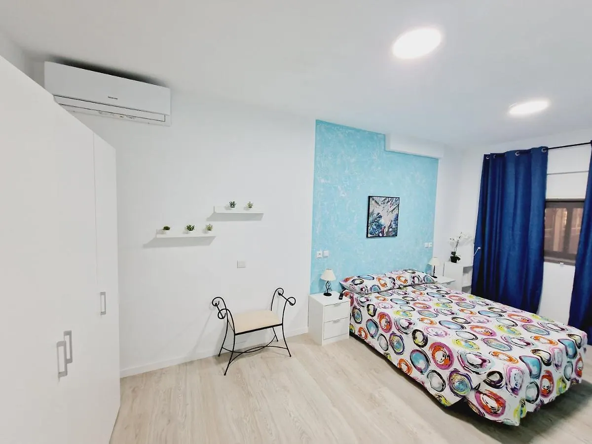 Semesterbostad 301, Apartamento 2 Bedrooms, Near Playa De Las Americas & Free Wifi