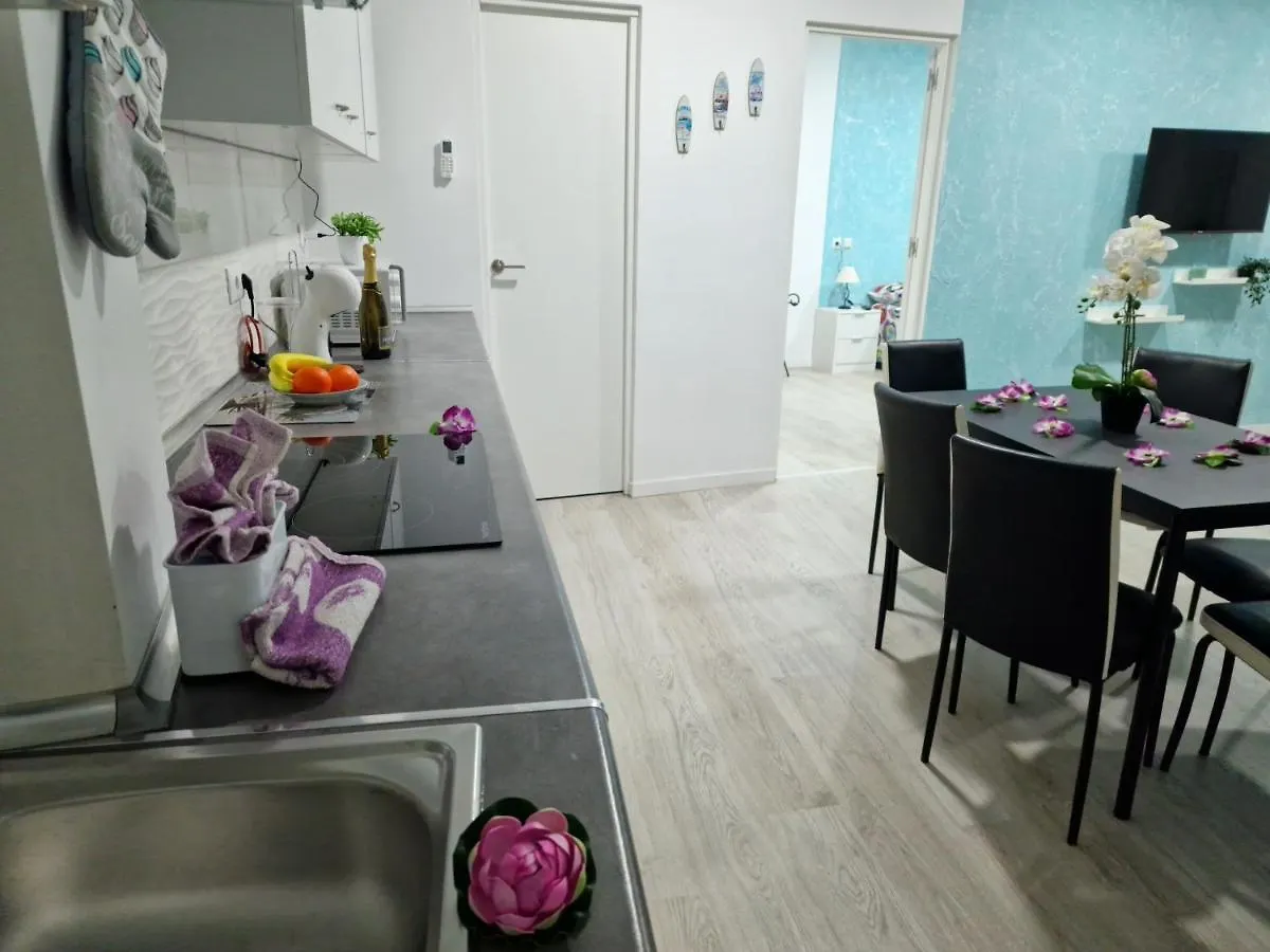 301, Apartamento 2 Bedrooms, Near Playa De Las Americas & Free Wifi Casa de Férias Playa de las Americas (Tenerife)
